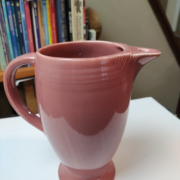 Vintage FiestaWare Rose Pink Coffee Server Pot Pitcher No Lid Small Chip - Picture 4 of 9